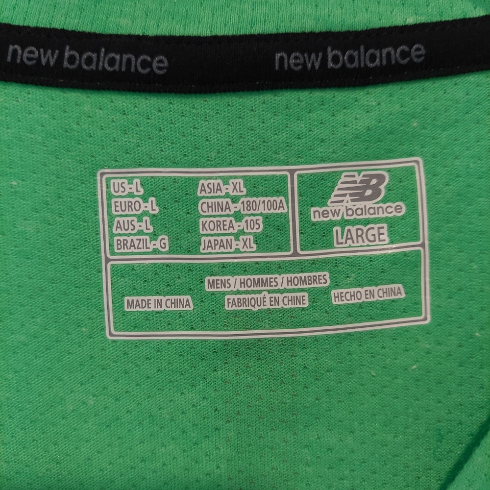 New Balance Men's short sleeve tee short white green graphic bicycle dry-fit L - Picture 3 of 7